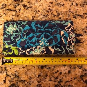Vera Bradley Tri Fold Wallet